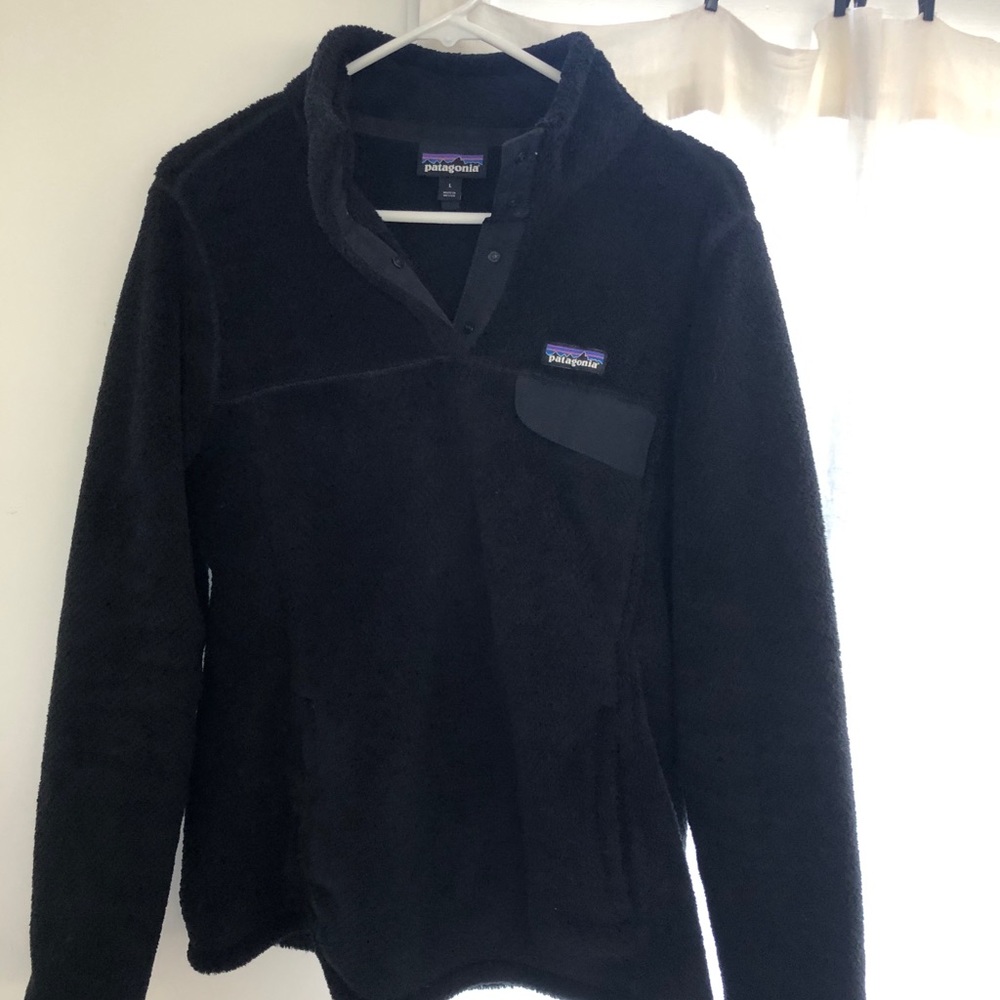 Black Patagonia Re-Tool women’s L fleece